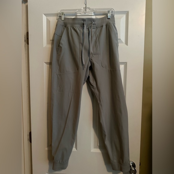 Lululemon Men’s ABC Jogger Wrapstreme Gray Size Medium Athletic Pants